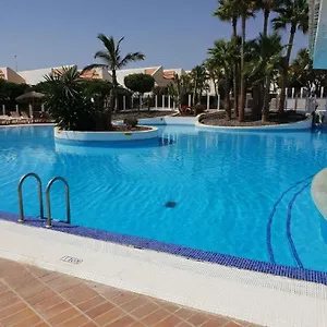 https://tenerife-golf-del-sur-the-palms.in-canary-islands.com