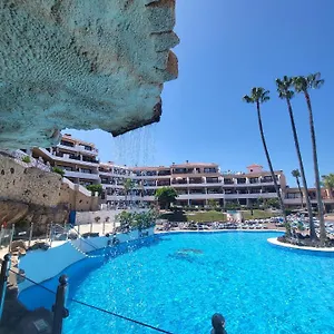 https://golf-del-sur-albatros-park-piscina-climatizada-fast-wifi.adeje-hotels.com